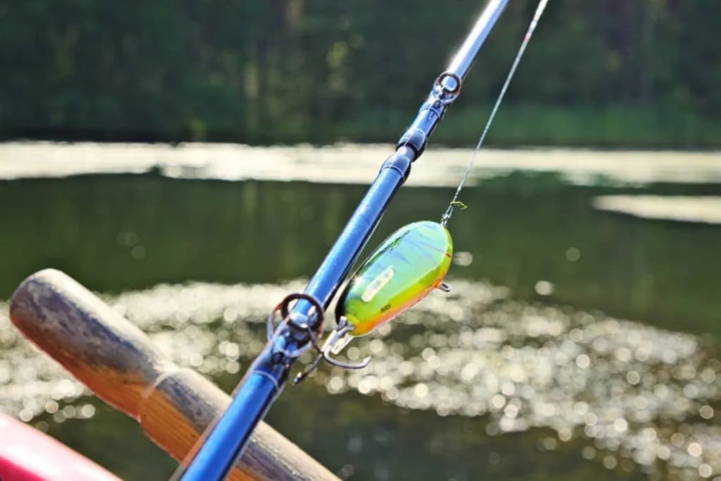 Wędka castingowa do czego służy? Odkryj jej zalety w wędkarstwie
