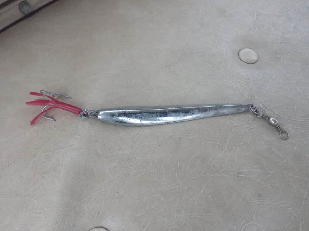 Najlepsze przynęty na makrele: skuteczne metody na udane połowy