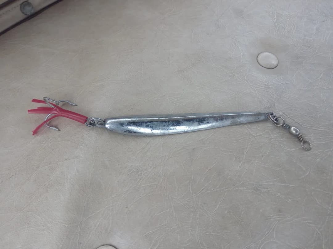 Najlepsze przynęty na makrele: skuteczne metody na udane połowy