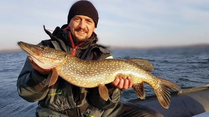 Do kiedy trzeba opłacić kartę wędkarską, aby uniknąć kary?