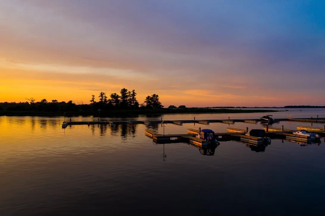 Jak zbudować pomost wędkarski bez zbędnych problemów i kosztów