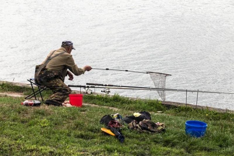 Co trzeba umieć na kartę wędkarską, aby zdać egzamin bez stresu
